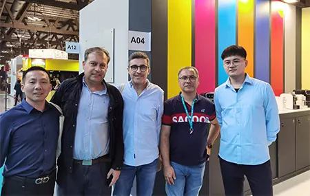 Ne shkuam në një ekspozitë jashtë vendit